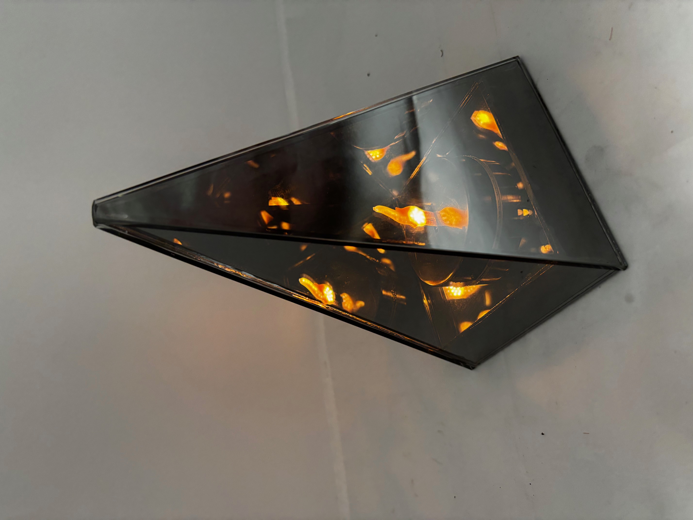 PIRAMIDKA Znicz lustrzany 3D lampion przestrzenny  nieskończony płomień